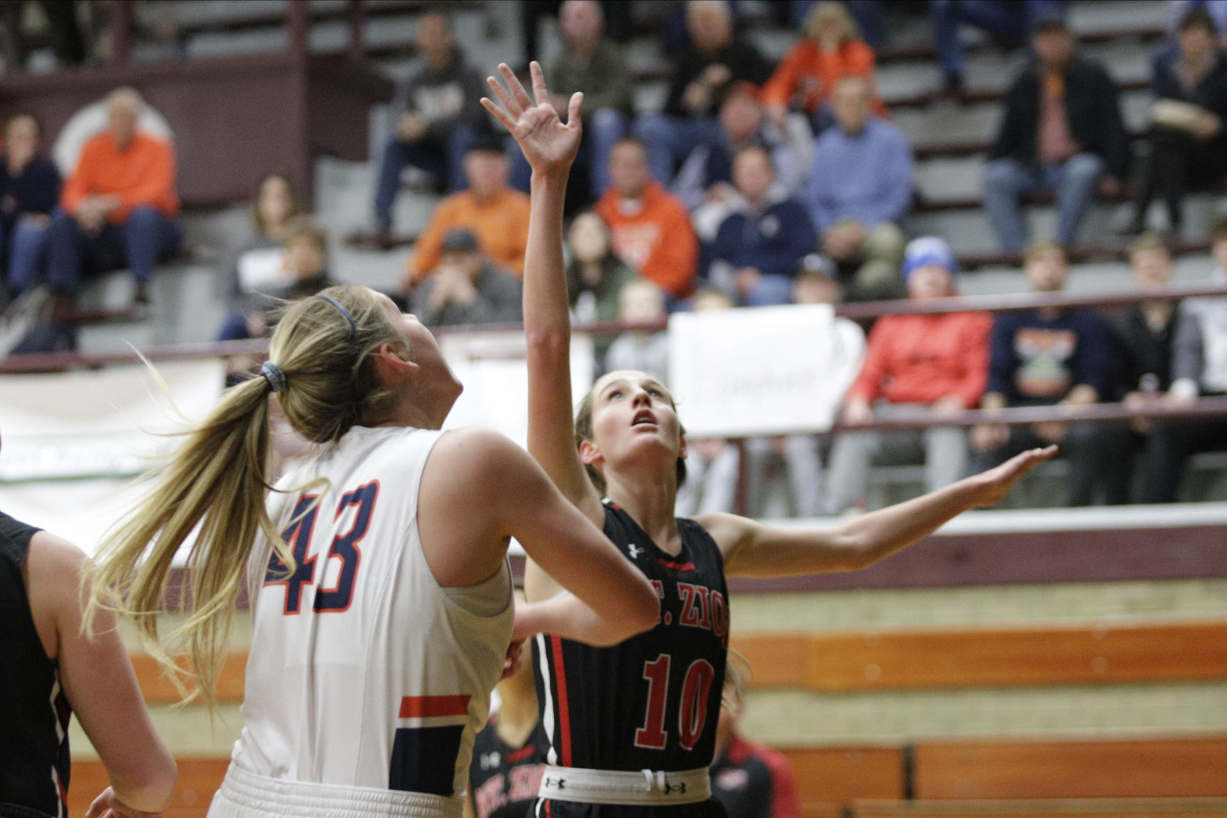 GALLERY-MtZion-sectional-semis-005-022620.JPG